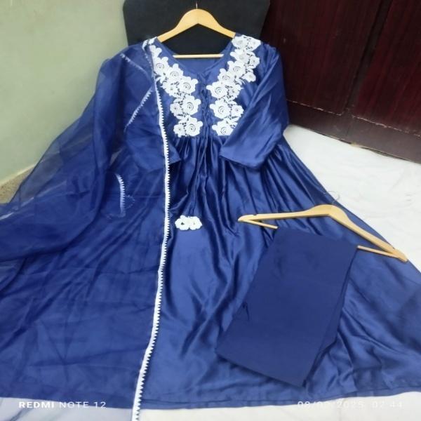 3 Pcs Women's Stitched Plain Frock